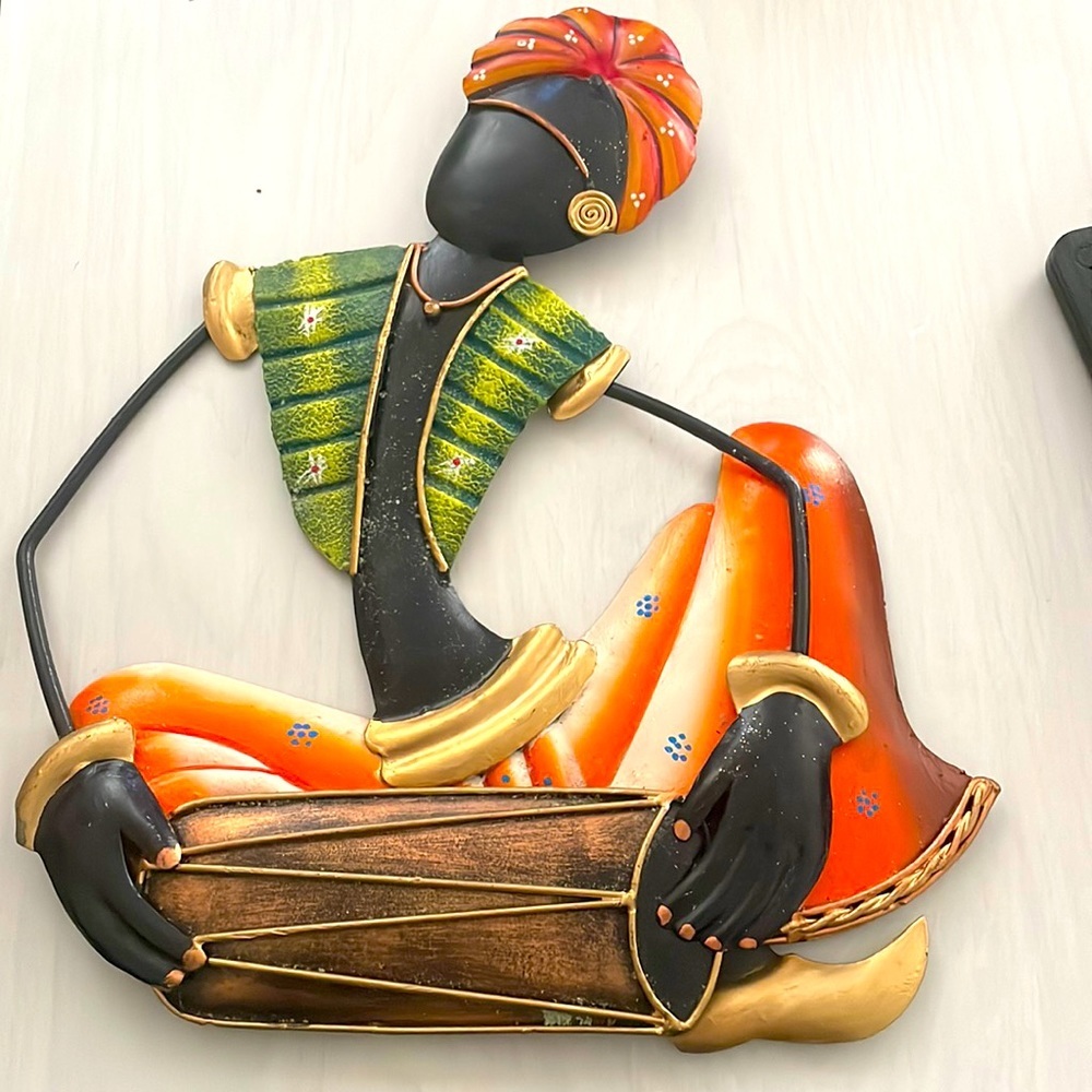 Musician Indian Metal Art, color- multicolor, never used